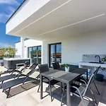 Modern App Ana With Jacuzzi And Balcony