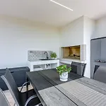 Modern App Ana With Jacuzzi And Balcony