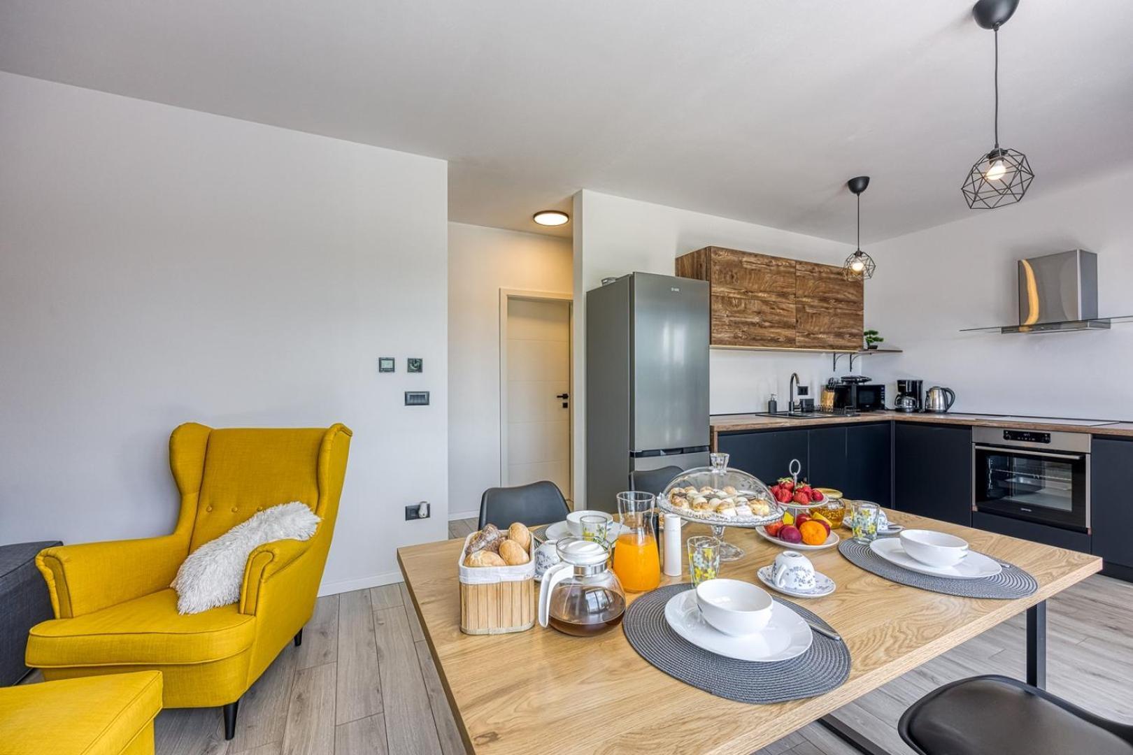 Apartment Modern App Ana With Jacuzzi And Balcony