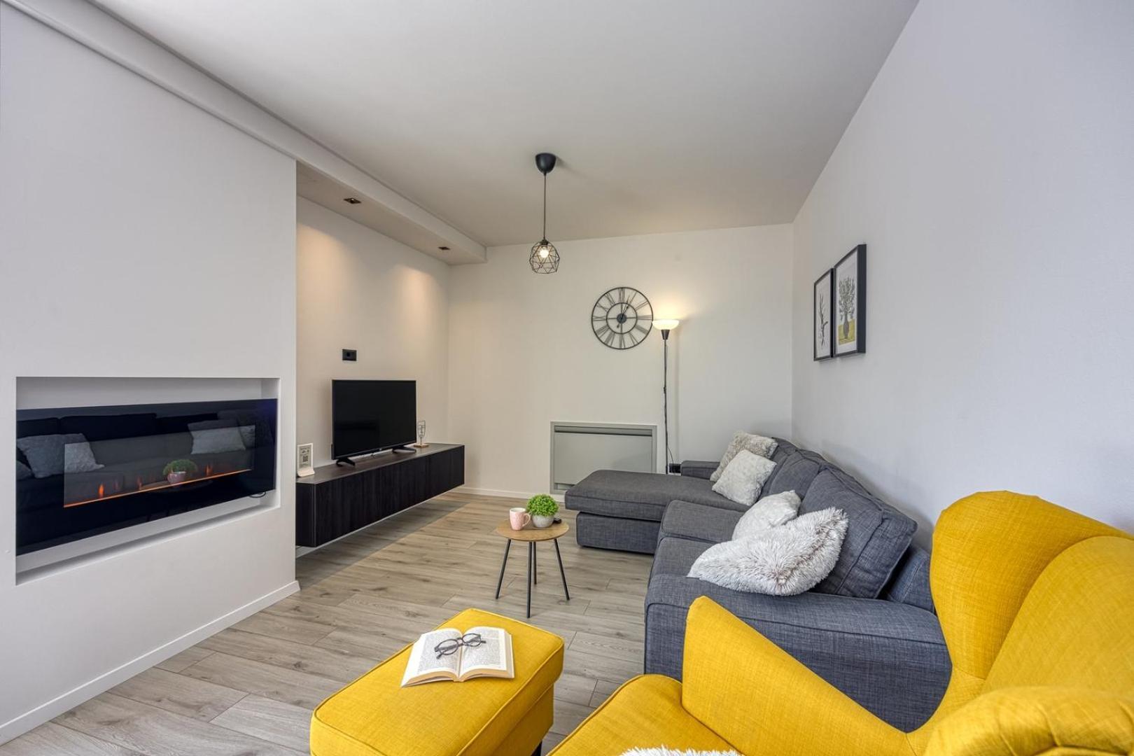 Apartment Modern App Ana With Jacuzzi And Balcony